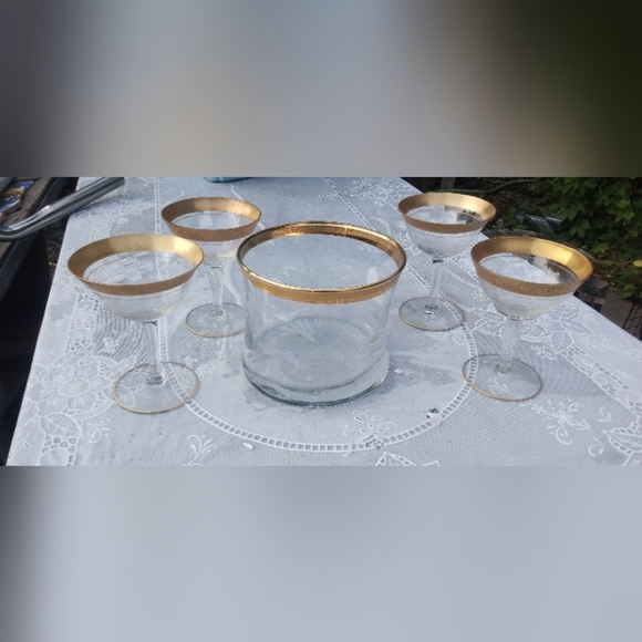 Gold trim ice bucket and martini glasses (5 pieces)